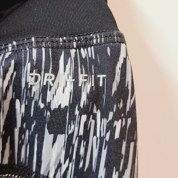 Nike Legging Pants DriFit Workout Athletic Pant Extra Small - Picture 9 of 9